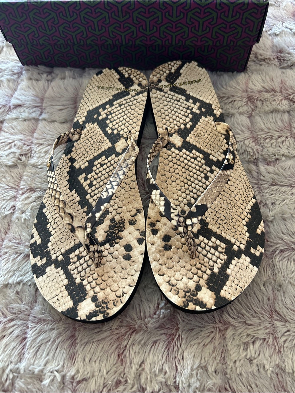 Tory Burch Snake-Print Leather 
Flip Flop Sandals - Beige/Black size 8 new